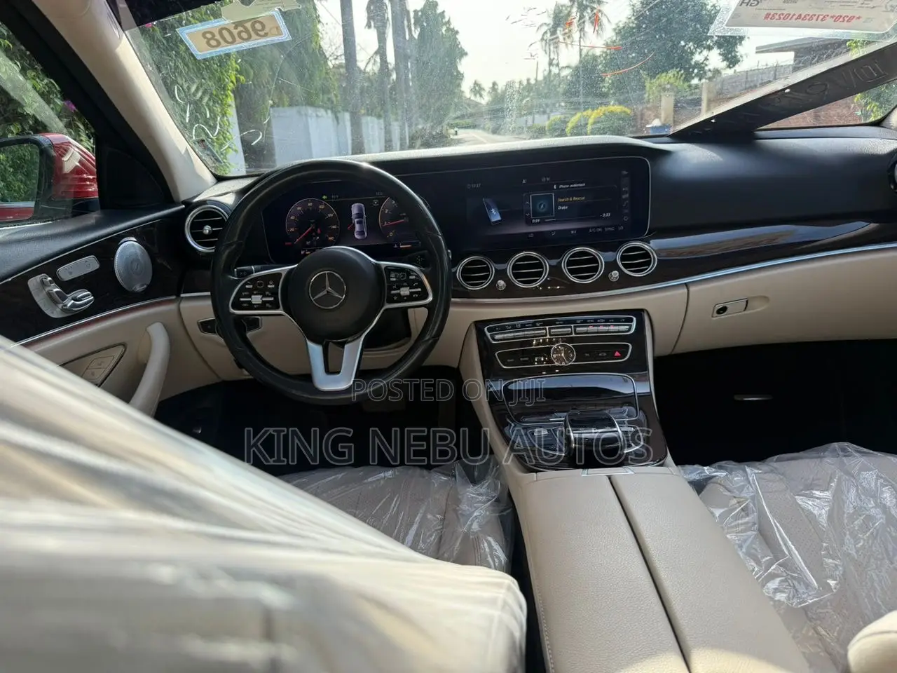Mercedes-Benz E350 2021 Red