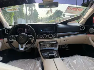 Mercedes-Benz E350 2021 Red