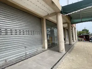 A Single Shop Space Up for Rent