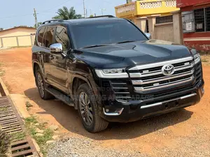 Toyota Land Cruiser 4.5 V8 VXR 2020 Black