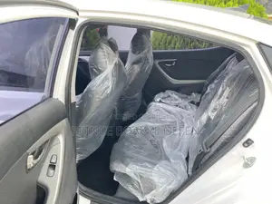 Hyundai Avante 2013 White