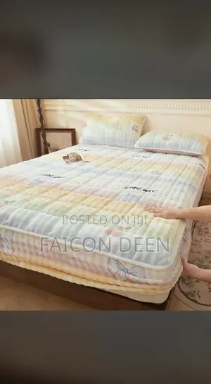 Upgrade Your Mattress Instantly With This Cozy Fluffy Mattress Covers