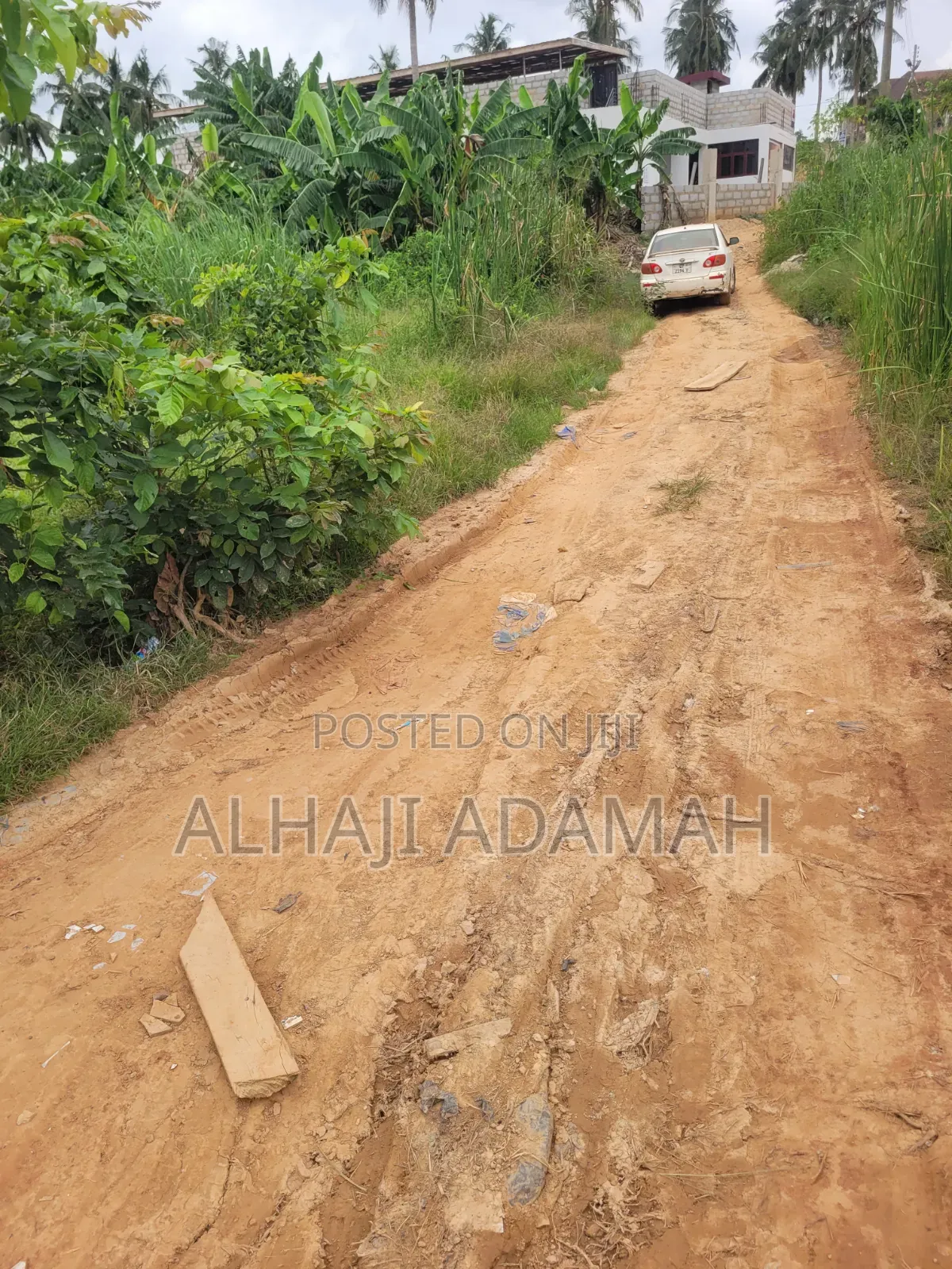 Two Plots of Land for Sale at Santa'si Brofuyedro