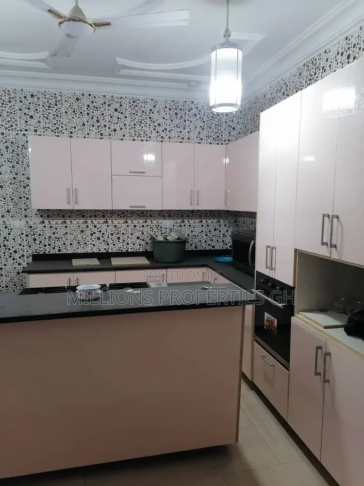 Furnished 4bdrm House in Millions Of, Kumasi Metropolitan for sale