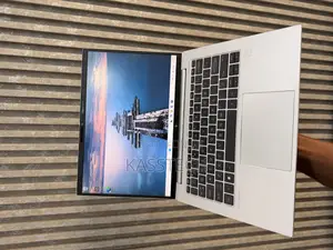 Laptop HP EliteBook 640 G11 8GB AMD Ryzen 5 SSD 256GB