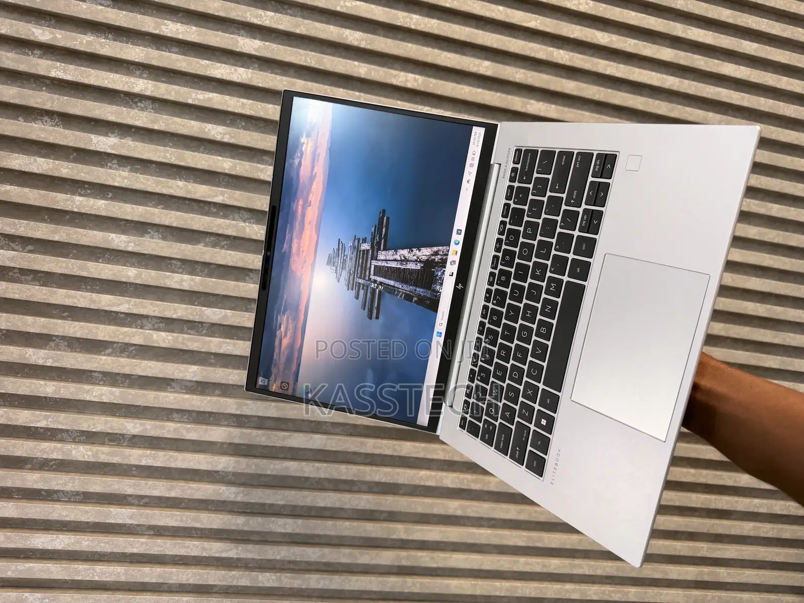 Laptop HP EliteBook 640 G11 8GB AMD Ryzen 5 SSD 256GB