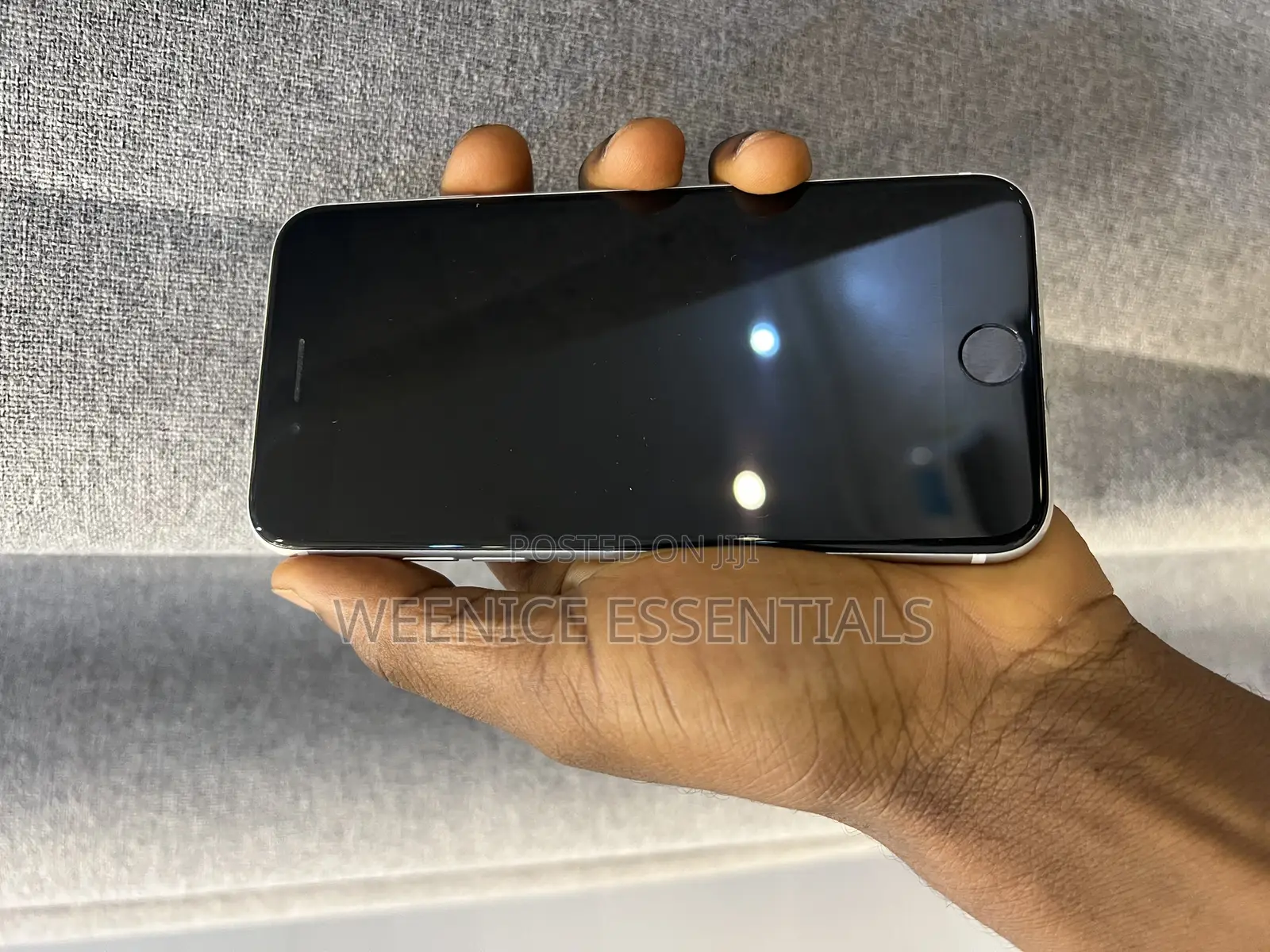 Apple iPhone SE (2020) 64 GB White