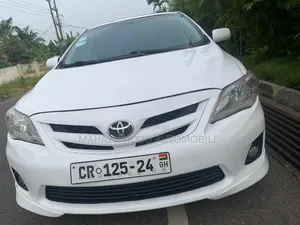 Toyota Corolla S 4dr Sedan (1.8L 4cyl 4A) 2012 White