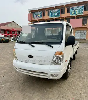 Kia Bongo 2012 White