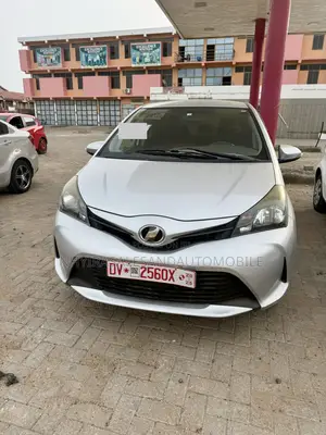 Toyota Vitz 1.5 FWD 3dr 2017 Silver