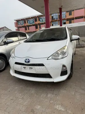 Toyota Aqua 2019 White