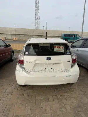 Toyota Aqua 2019 White