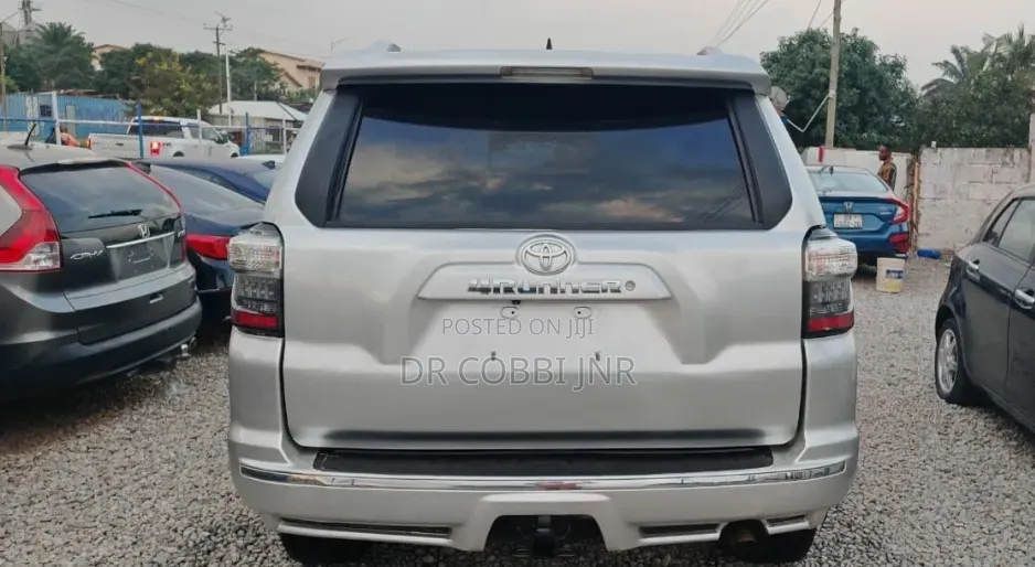 Toyota 4-Runner SR5 4dr SUV 4WD (4.0L 6cyl 5A) 2015 Silver