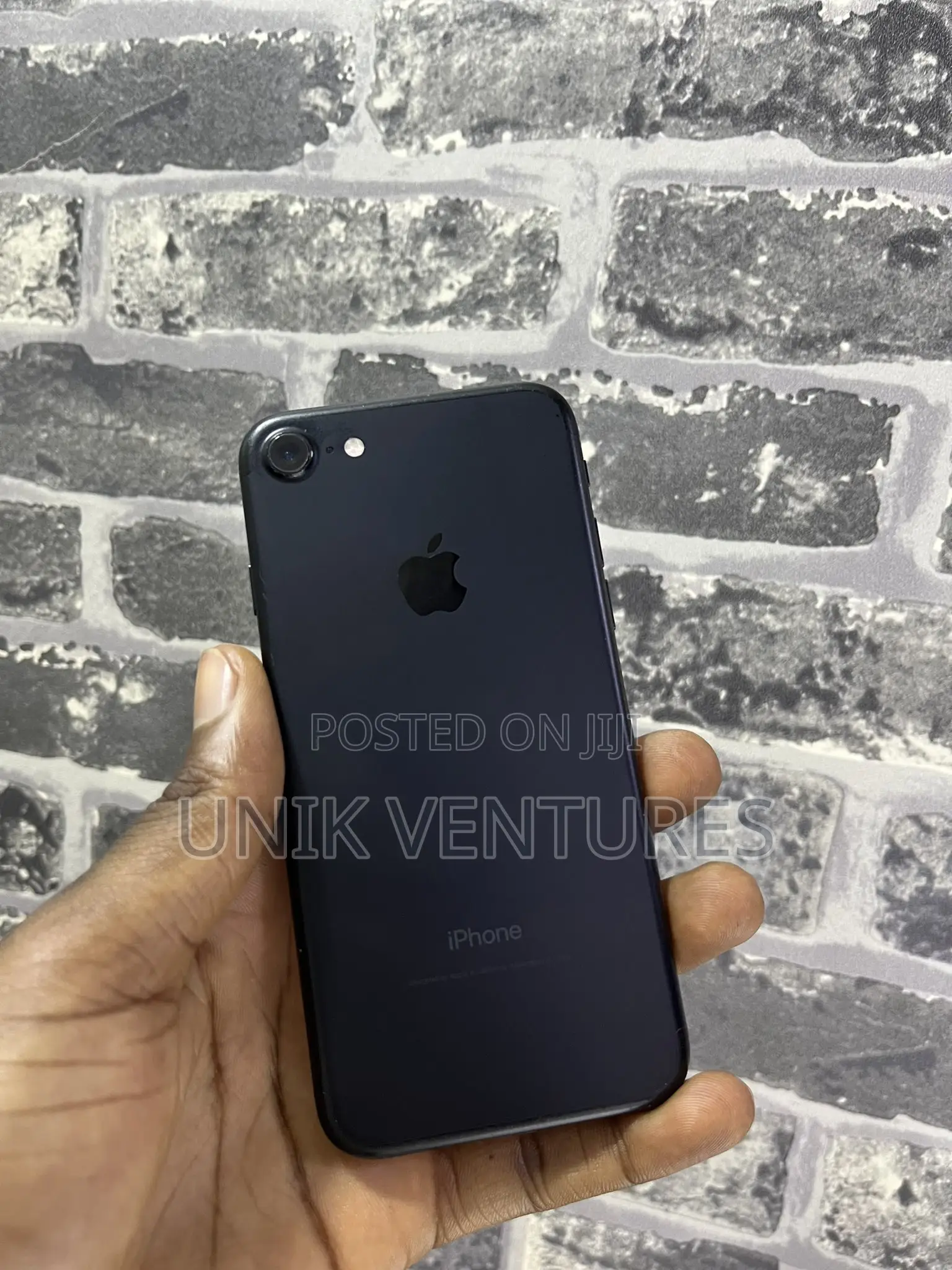 Apple iPhone 7 32 GB Black
