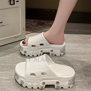 Thick-Soled Height Slippers
