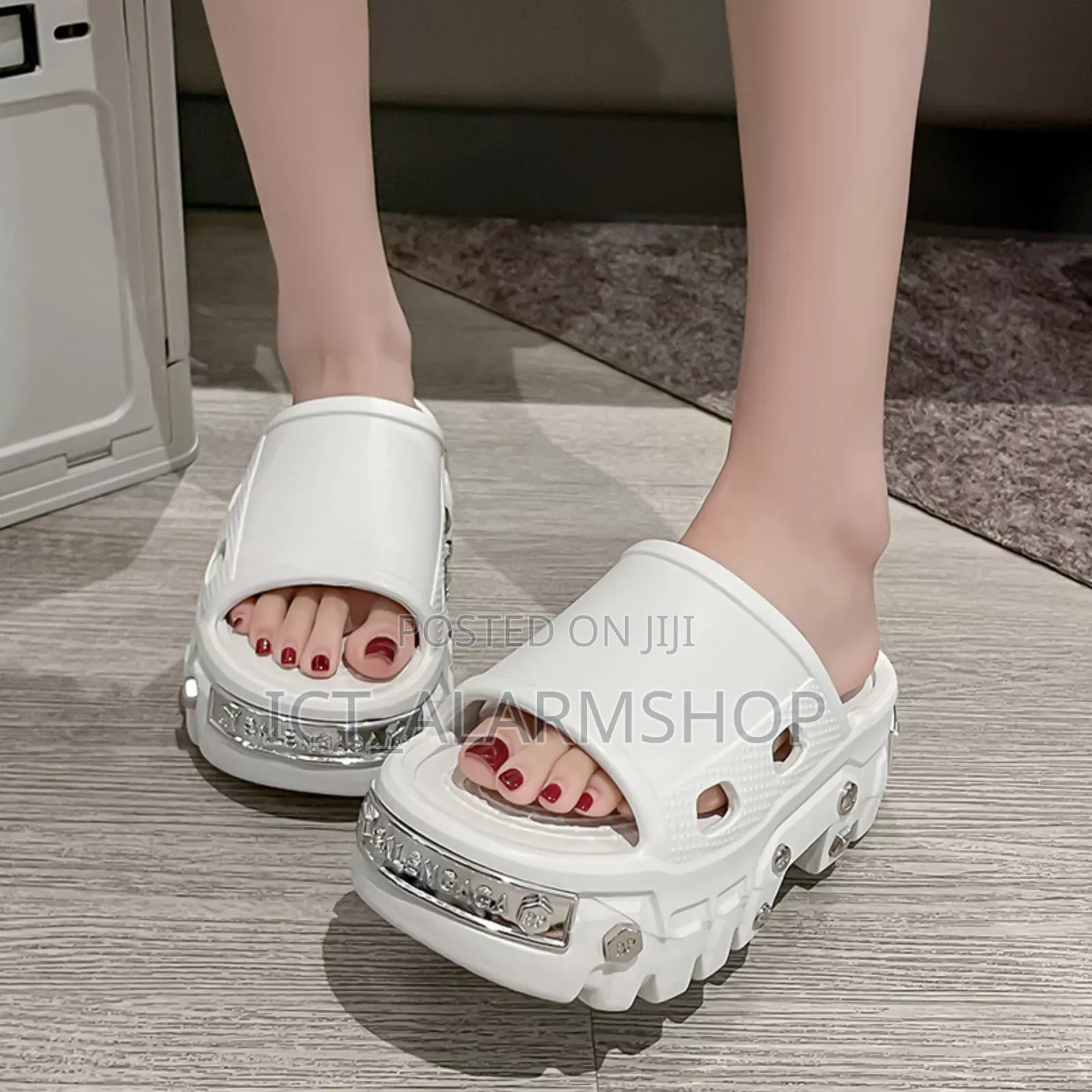 Thick-Soled Height Slippers