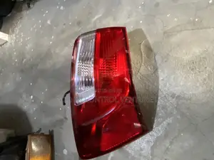Kia Rio/2014 Tail Light Salon