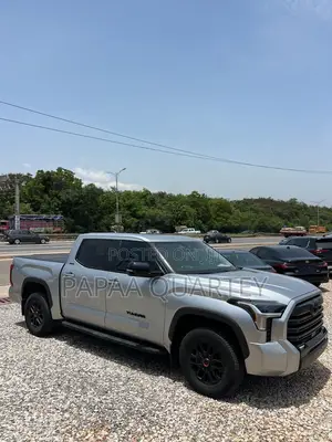 Toyota Tundra 2024 Silver
