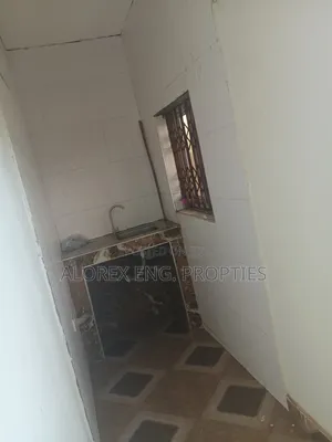 1bdrm Apartment in Adenta, Frafraha for rent