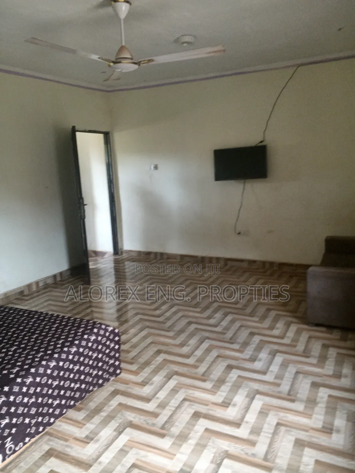 1bdrm Apartment in Adenta, Frafraha for rent