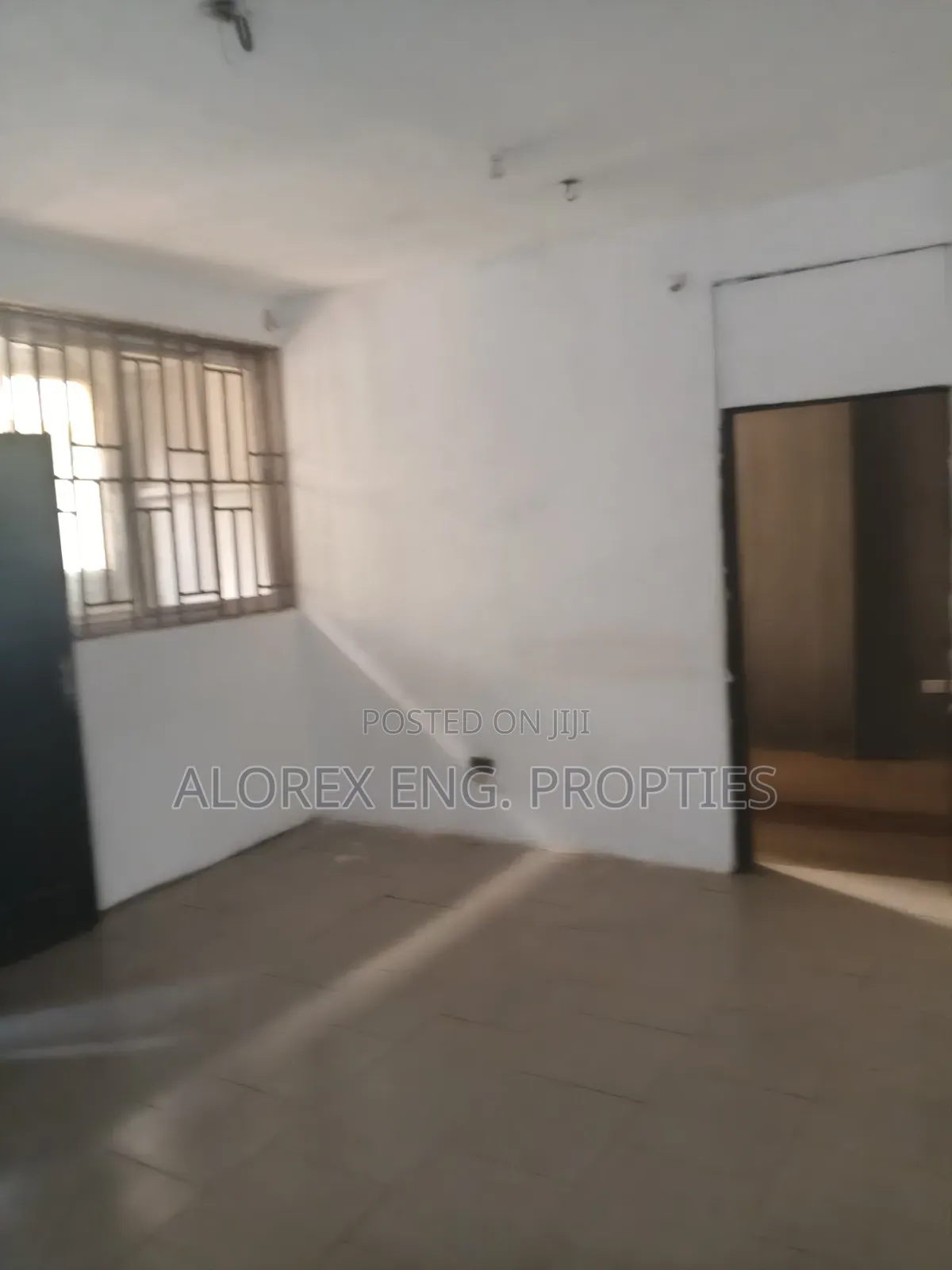 2bdrm Apartment in Adenta, Frafraha for rent
