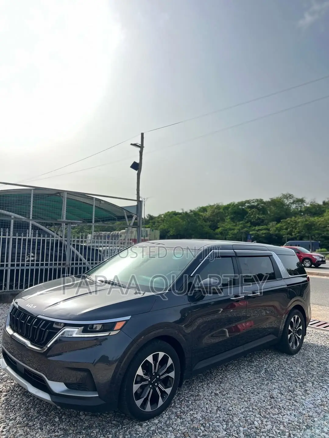 Kia Carnival 2023 Gray