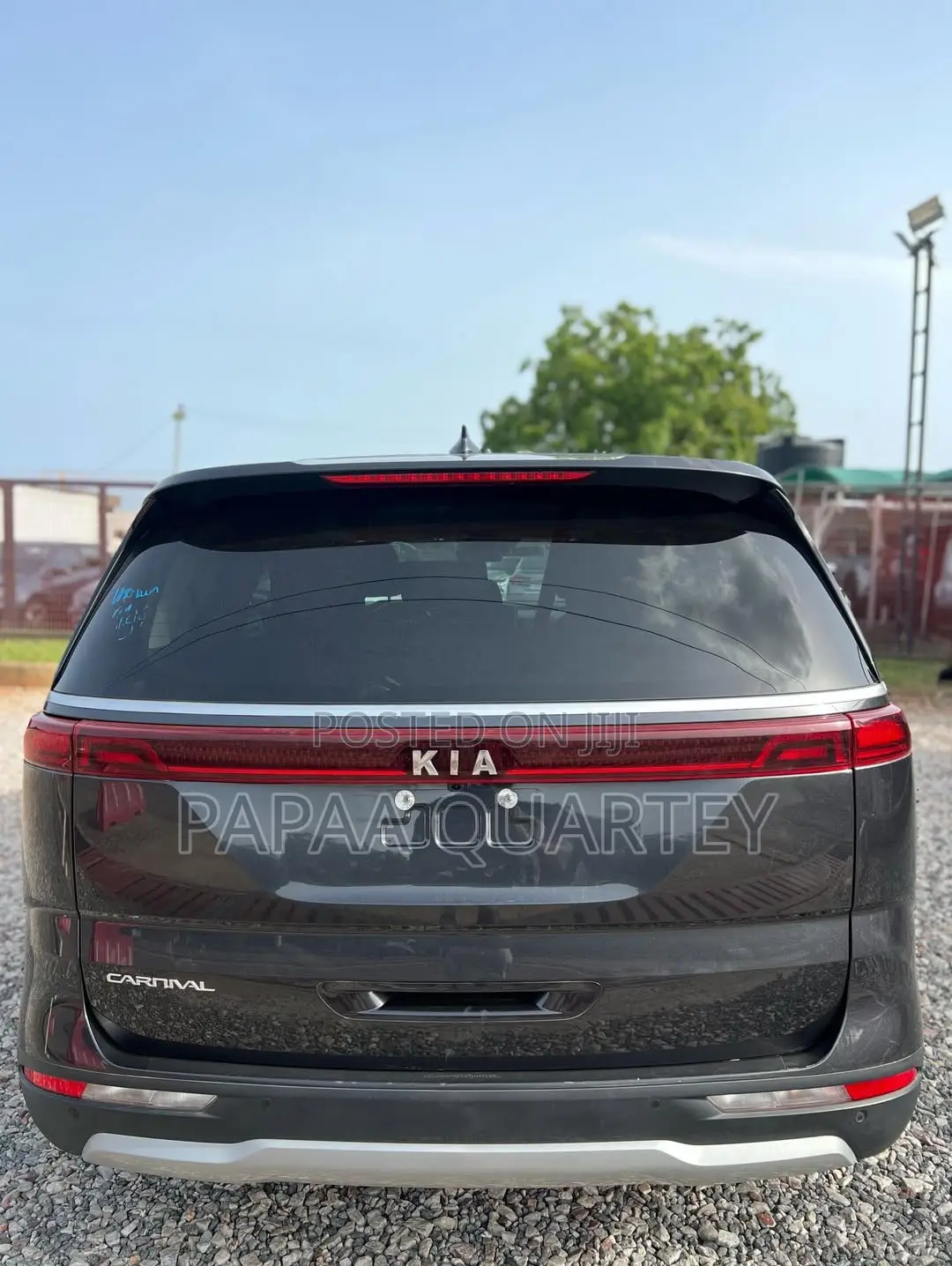 Kia Carnival 2023 Gray