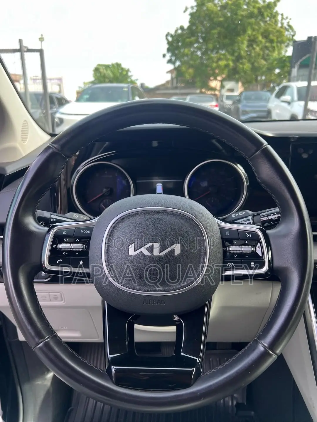 Kia Carnival 2023 Gray