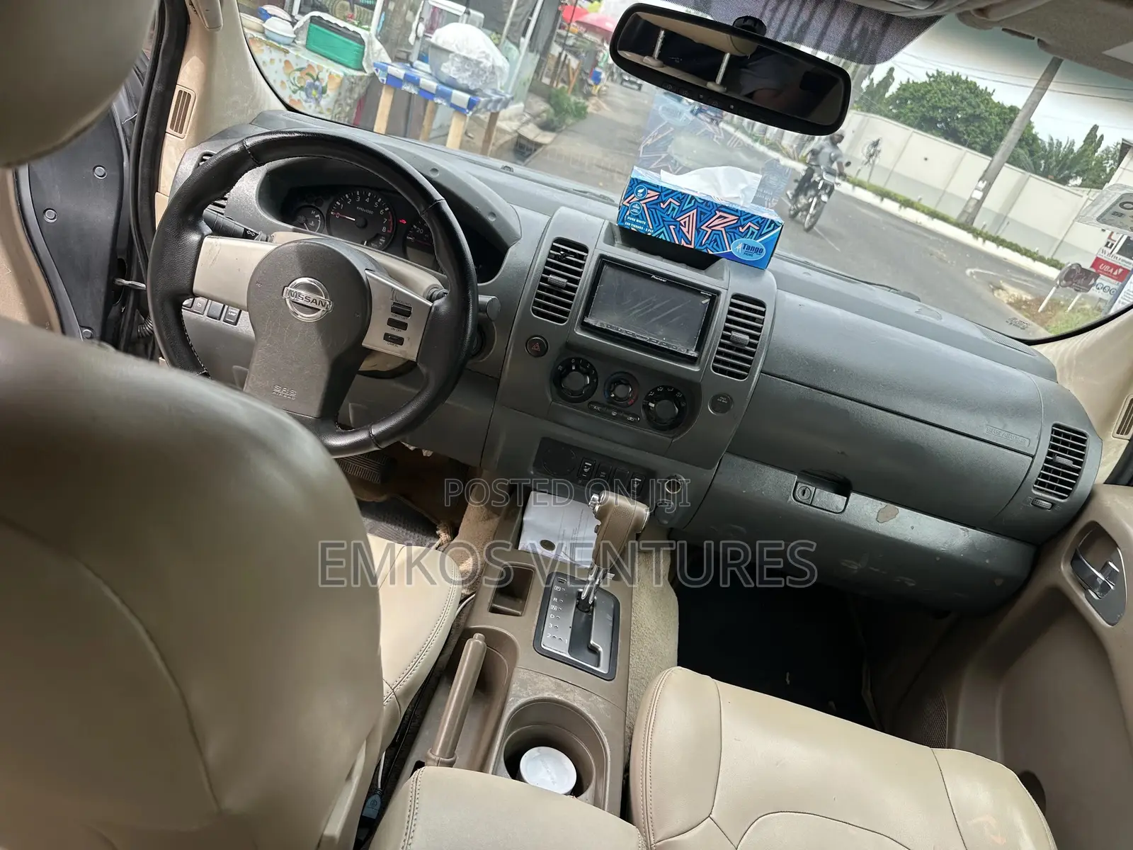 Nissan Frontier 2012