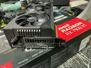 Asus 3 Fan Amd Rx 7900 Xt