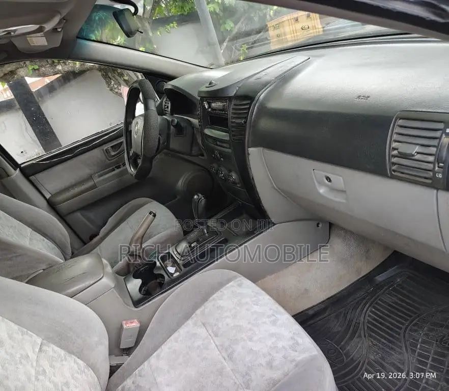 Kia Sorento 2011 Black