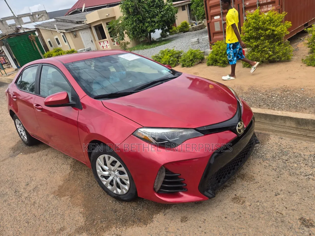 Toyota Corolla LE (1.8L 4cyl 2A) 2019 Red