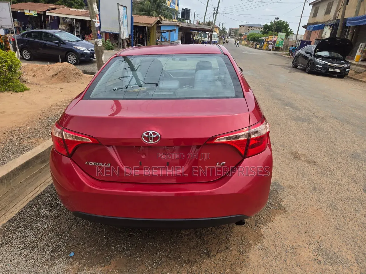Toyota Corolla LE (1.8L 4cyl 2A) 2019 Red