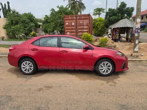 Toyota Corolla LE (1.8L 4cyl 2A) 2019 Red