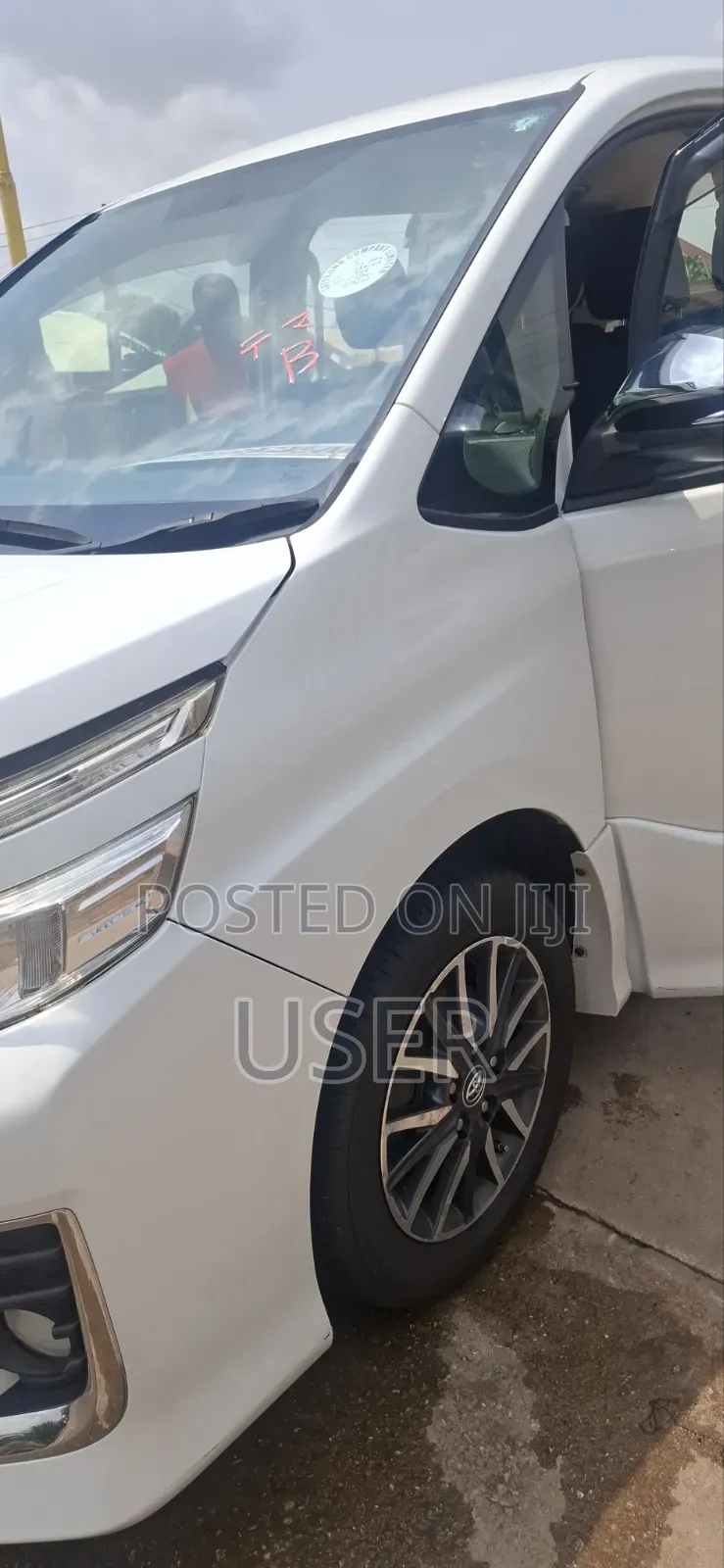 Toyota Voxy 2015 White