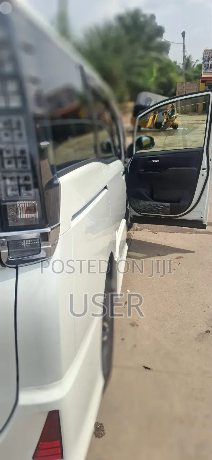 Toyota Voxy 2015 White