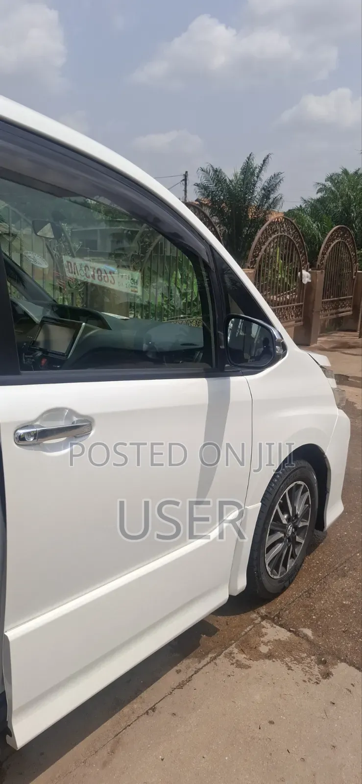 Toyota Voxy 2015 White