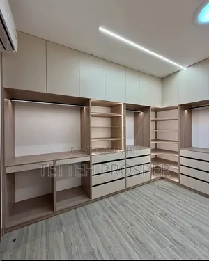 Wardrobes and Walk-in Closets