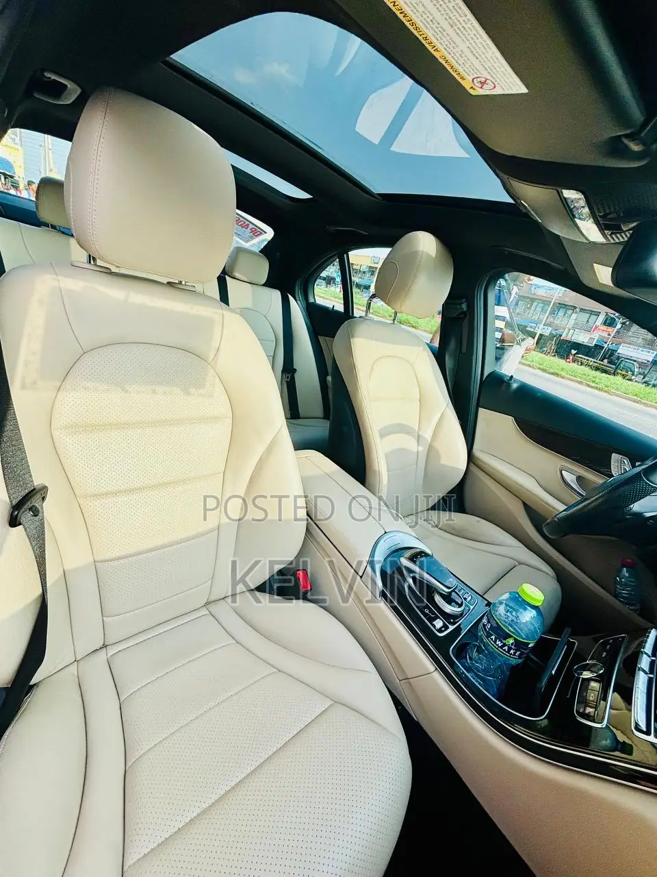 Mercedes-Benz C300 Luxury Sedan RWD (2.0L 4cyl 7A) 2017 White