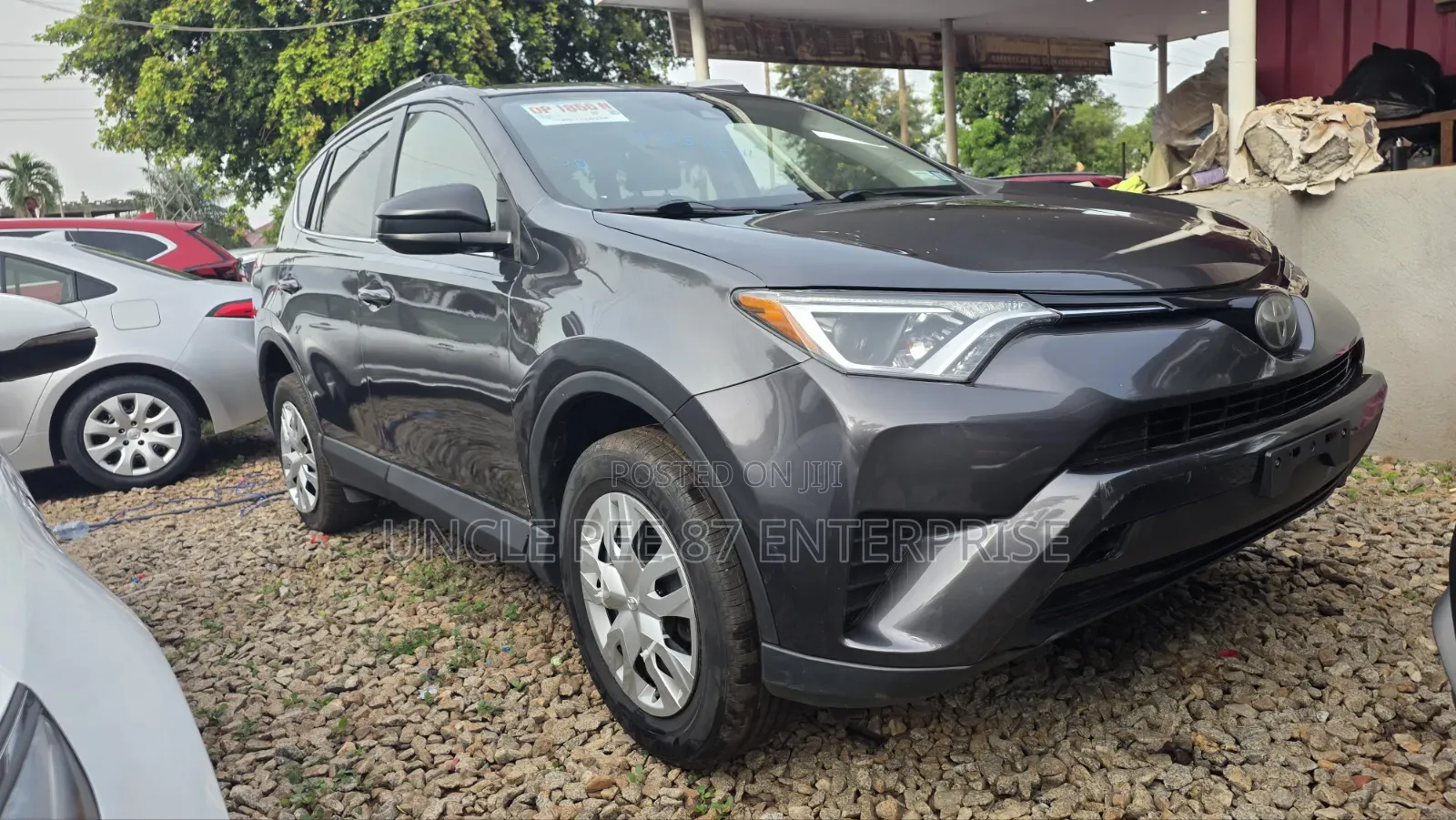 Toyota RAV4 Limited 4dr SUV (2.5L 4cyl 6A) 2018 Gray