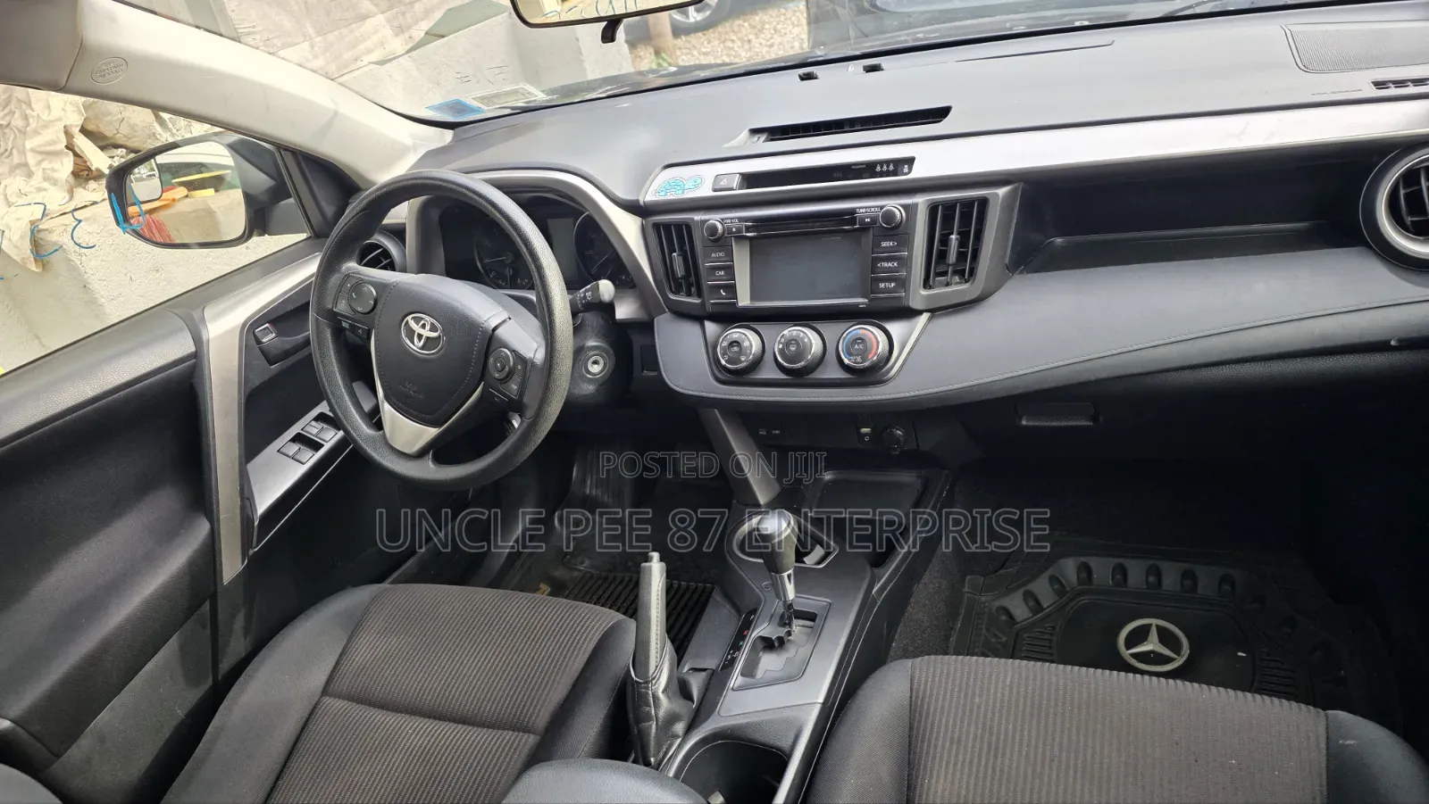 Toyota RAV4 Limited 4dr SUV (2.5L 4cyl 6A) 2018 Gray
