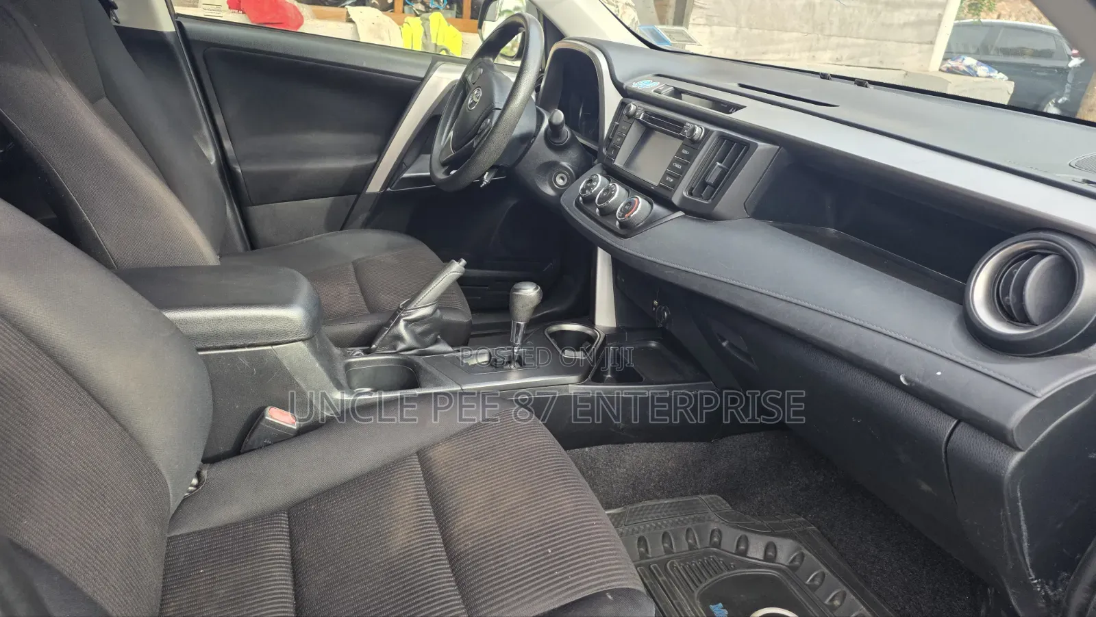 Toyota RAV4 Limited 4dr SUV (2.5L 4cyl 6A) 2018 Gray