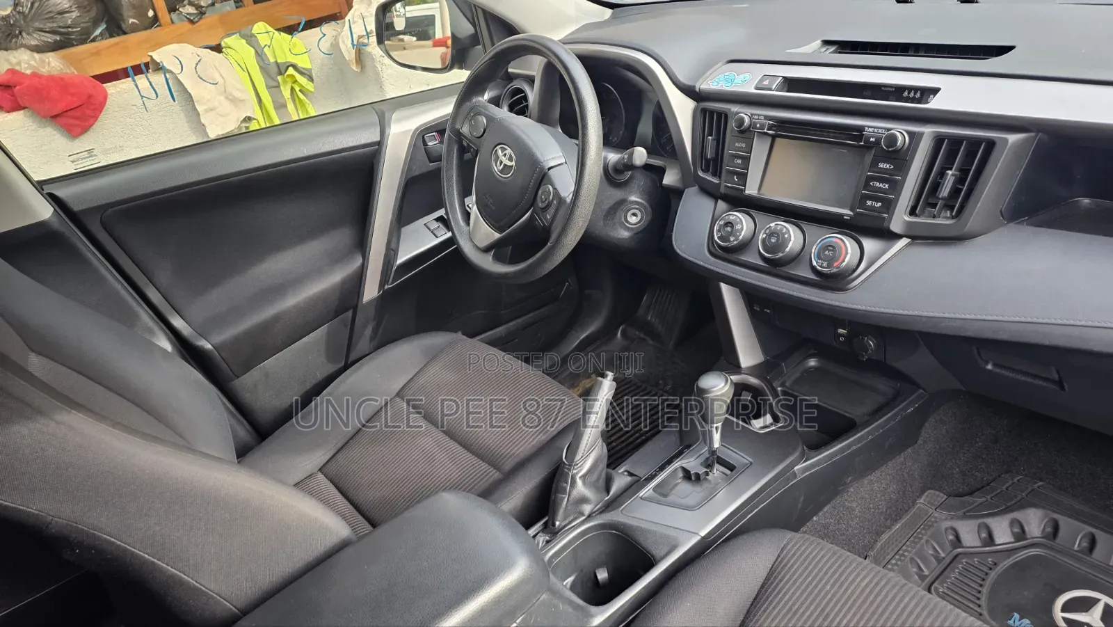 Toyota RAV4 Limited 4dr SUV (2.5L 4cyl 6A) 2018 Gray