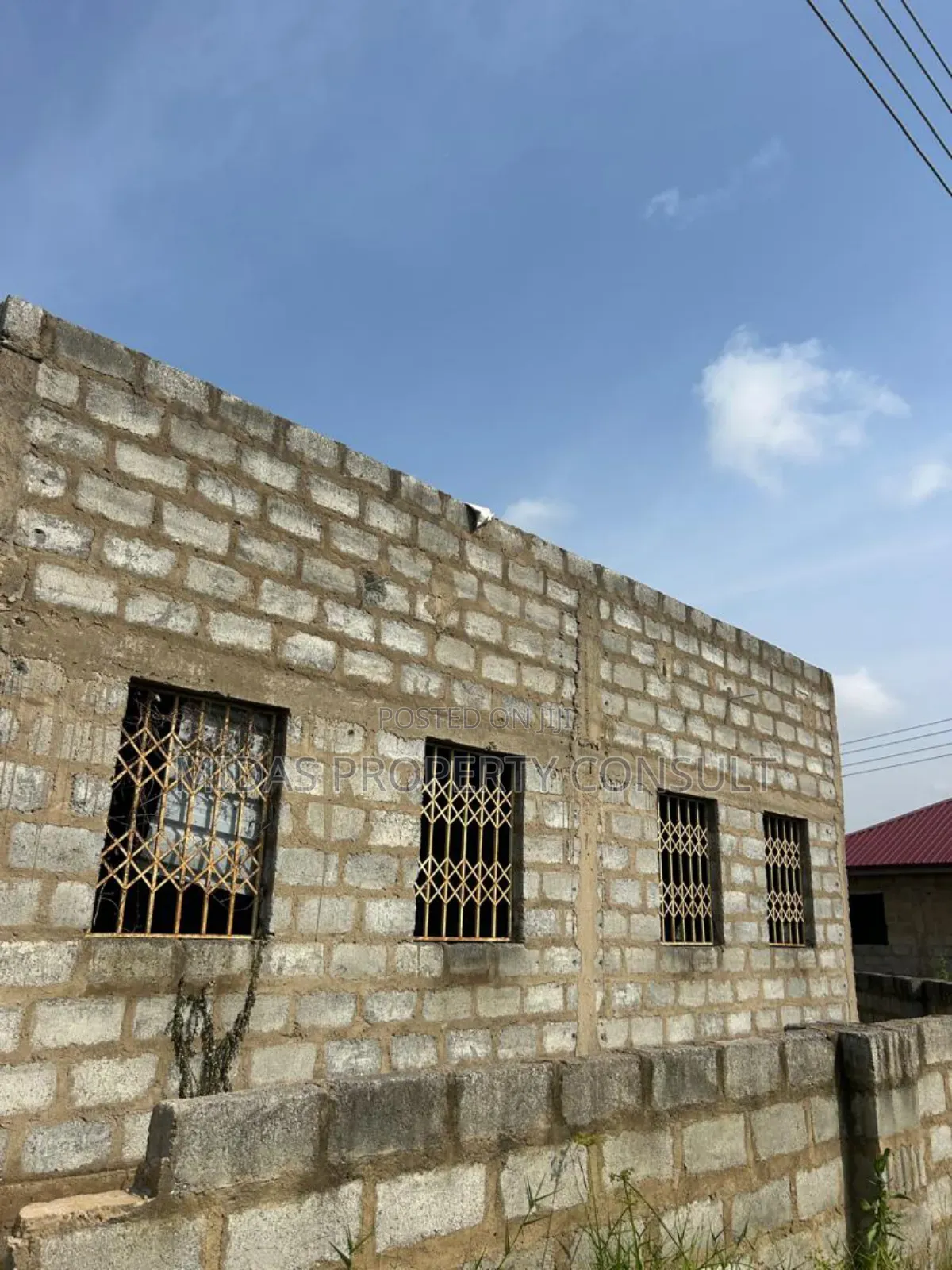 3bdrm House in Medie, Amasaman for sale