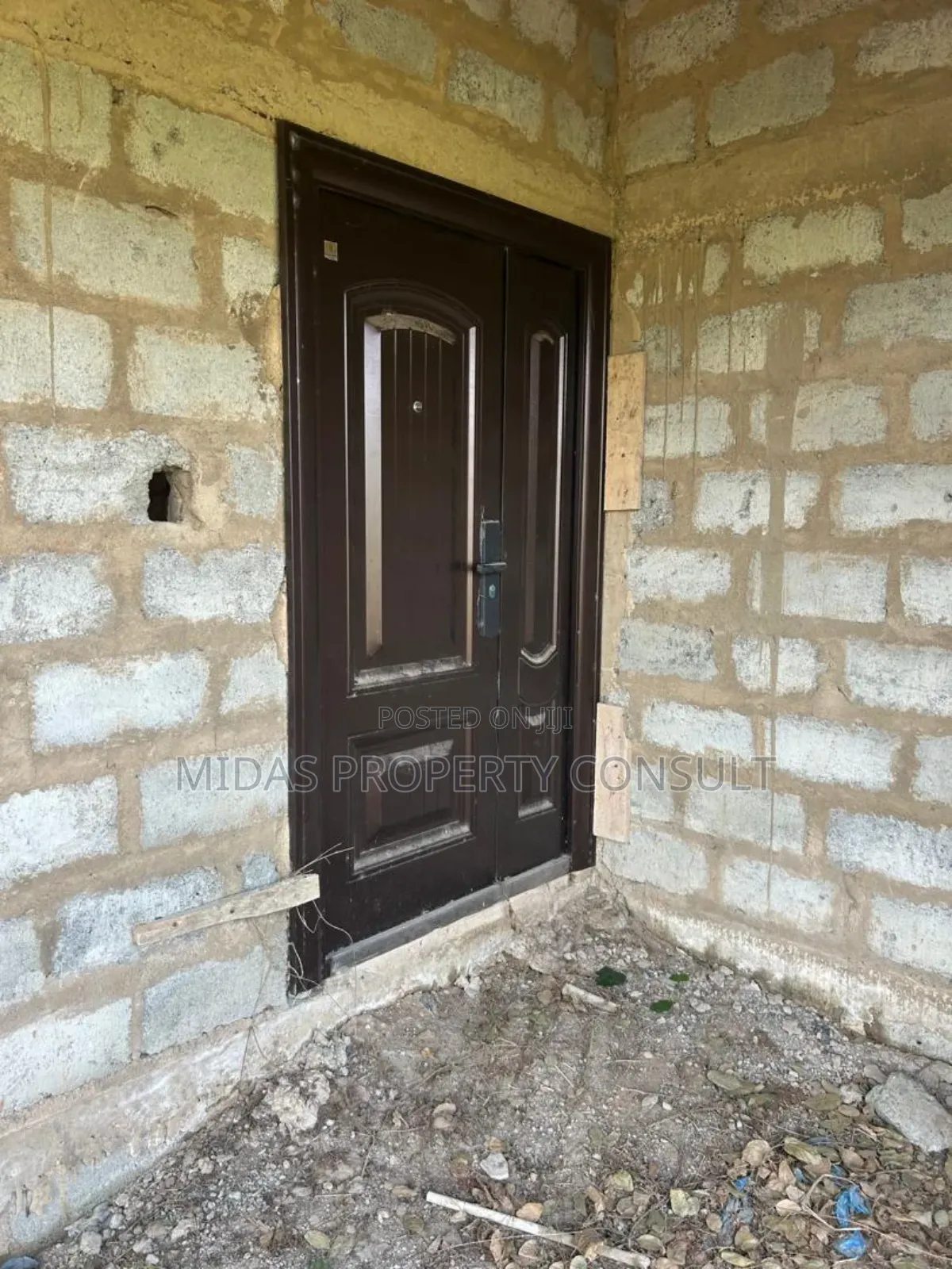 3bdrm House in Medie, Amasaman for sale