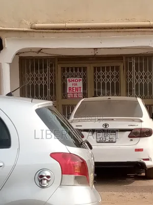 Nice Spacious Roadside Shop With Washroom at Nungua - Barriet