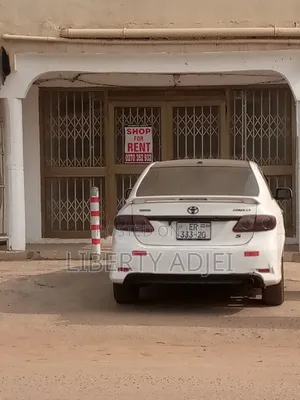 Nice Spacious Roadside Shop With Washroom at Nungua - Barriet