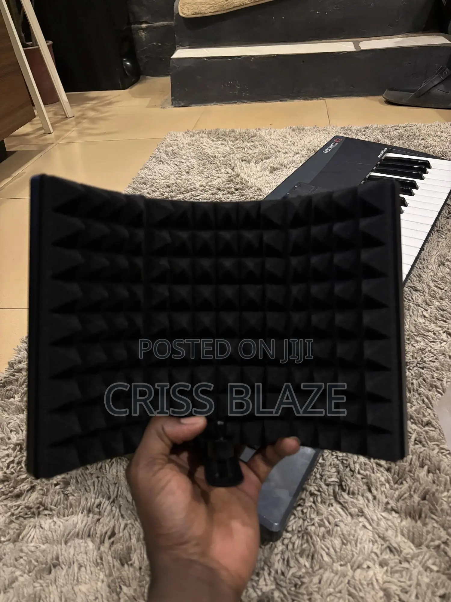 Small Microphone Isolation Shield