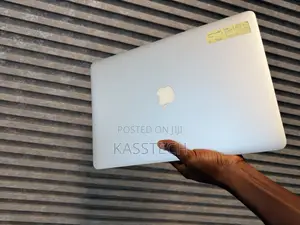 Laptop Apple MacBook Pro 2015 16GB Intel Core i7 SSD 256GB