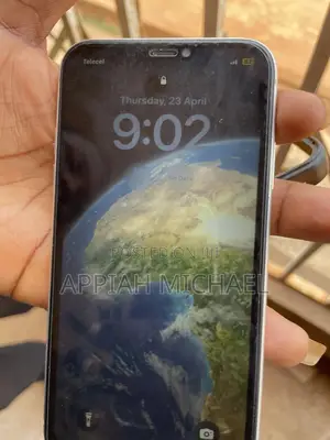 Apple iPhone 11 64 GB White